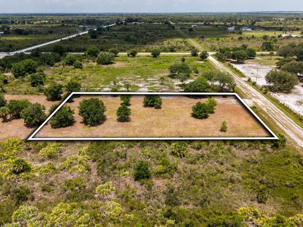 19371 NW 254th Street, Okeechobee, FL 34972