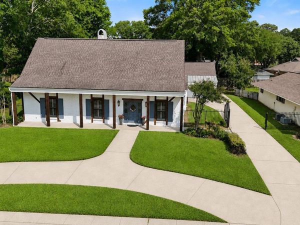 745 Kenilworth Pkwy, Baton Rouge, LA 70808