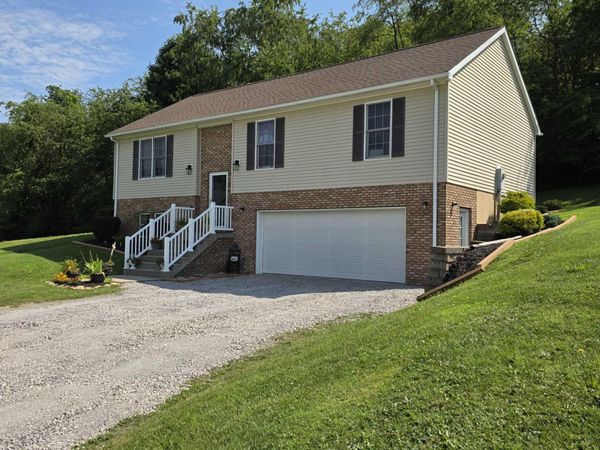 81 Overlook Drive, Buckhannon, WV 26201