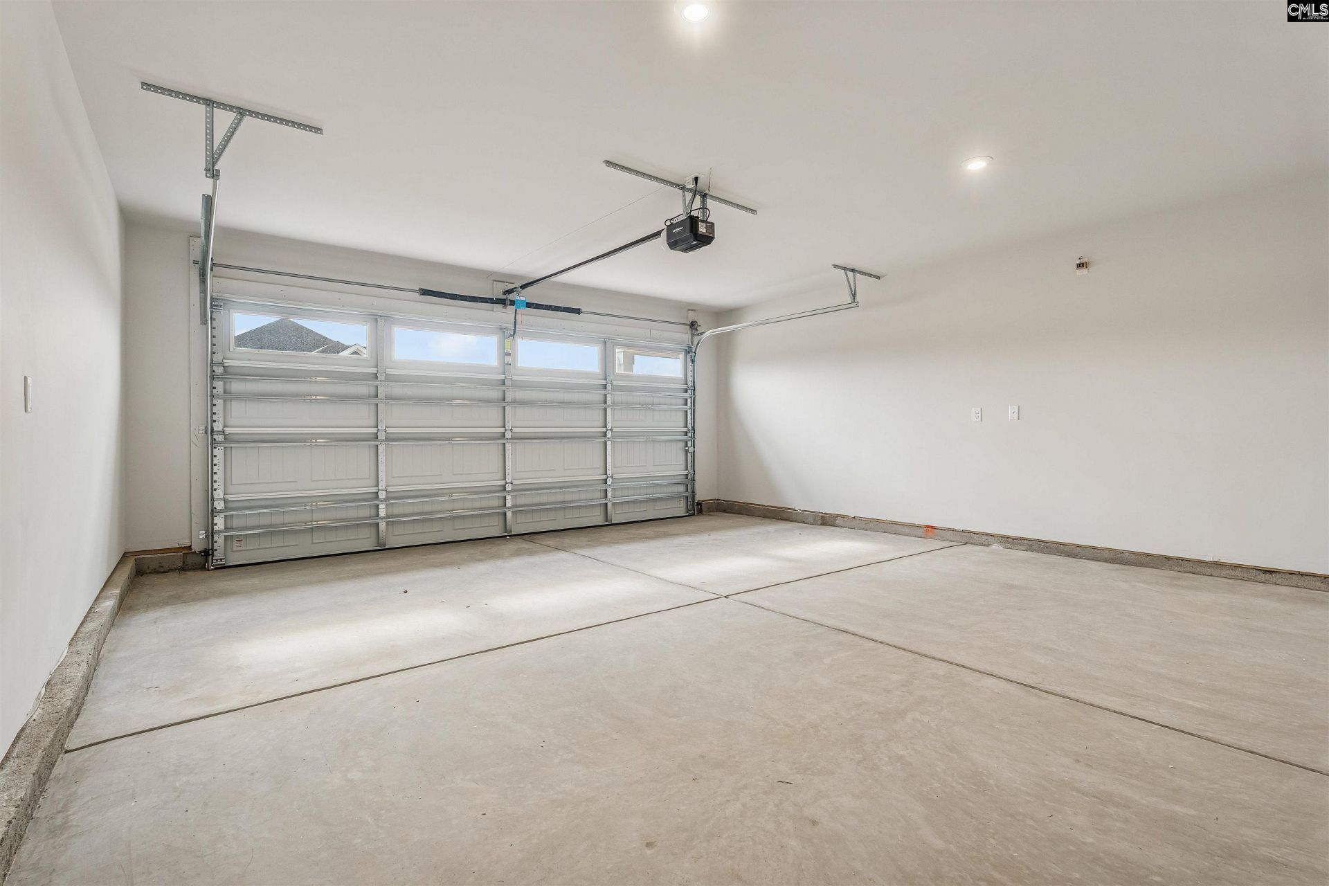 190 Kingfield Drive  Photo 34