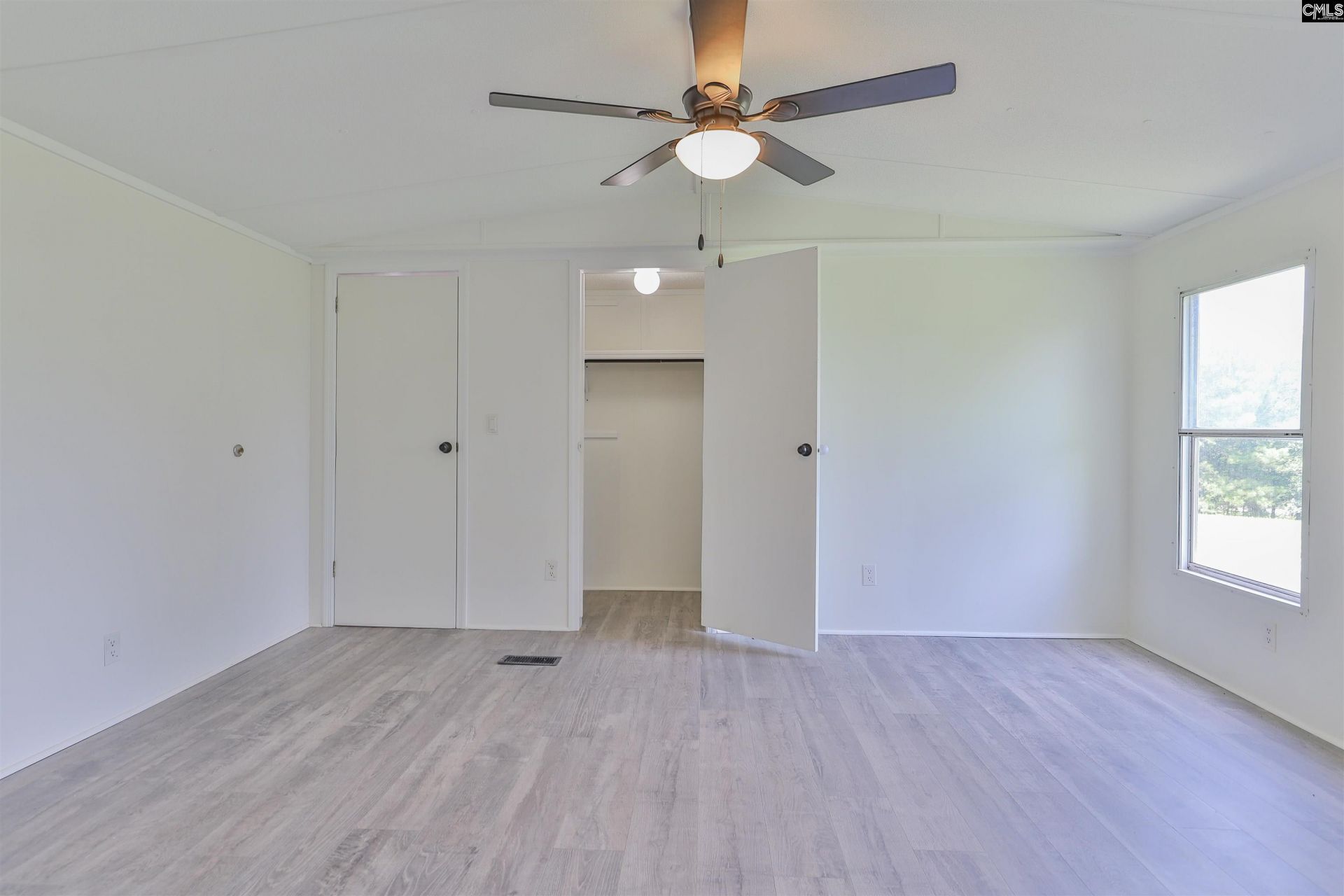 211 Federal Lane  Photo 16