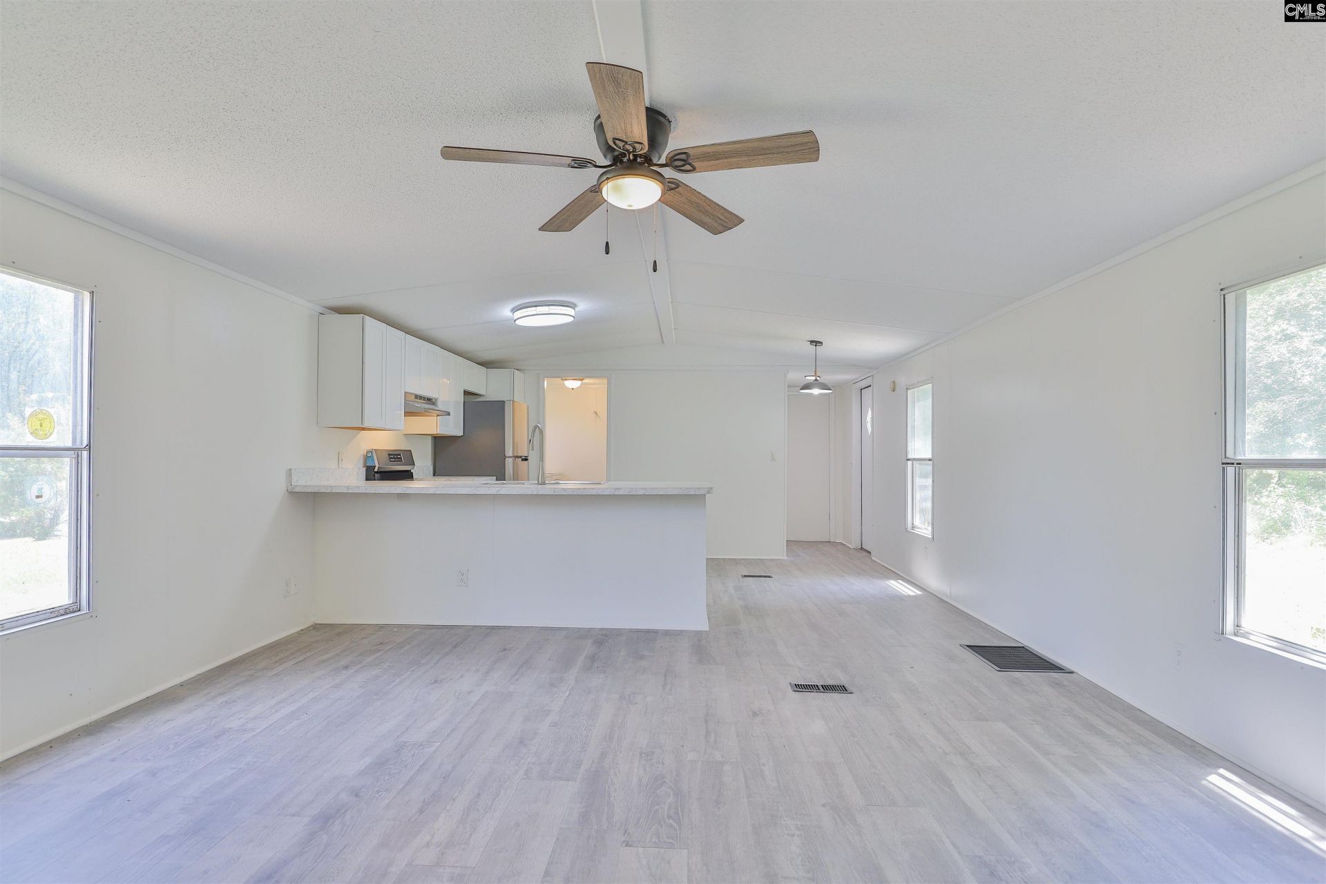211 Federal Lane  Photo 6