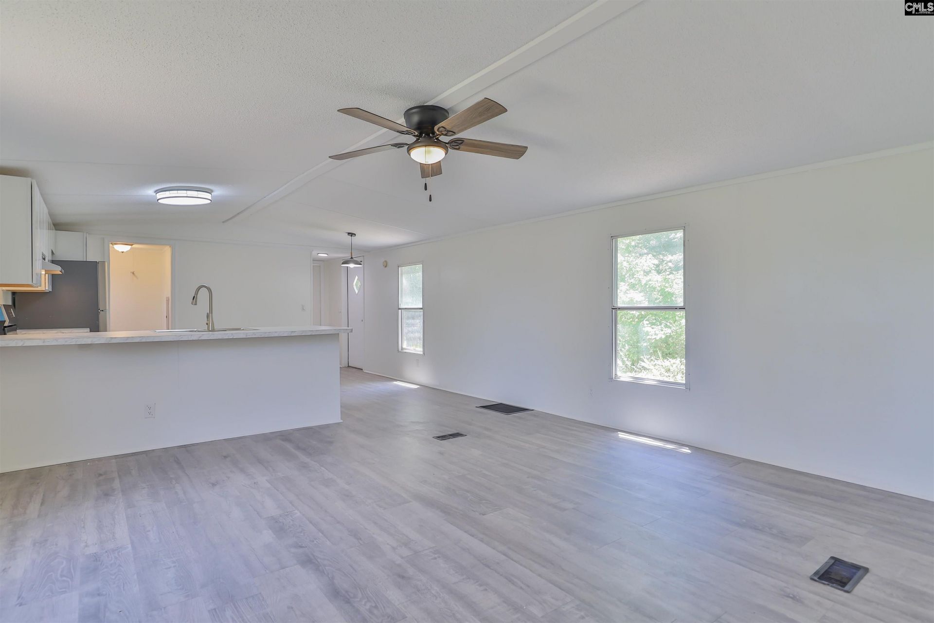 211 Federal Lane  Photo 7