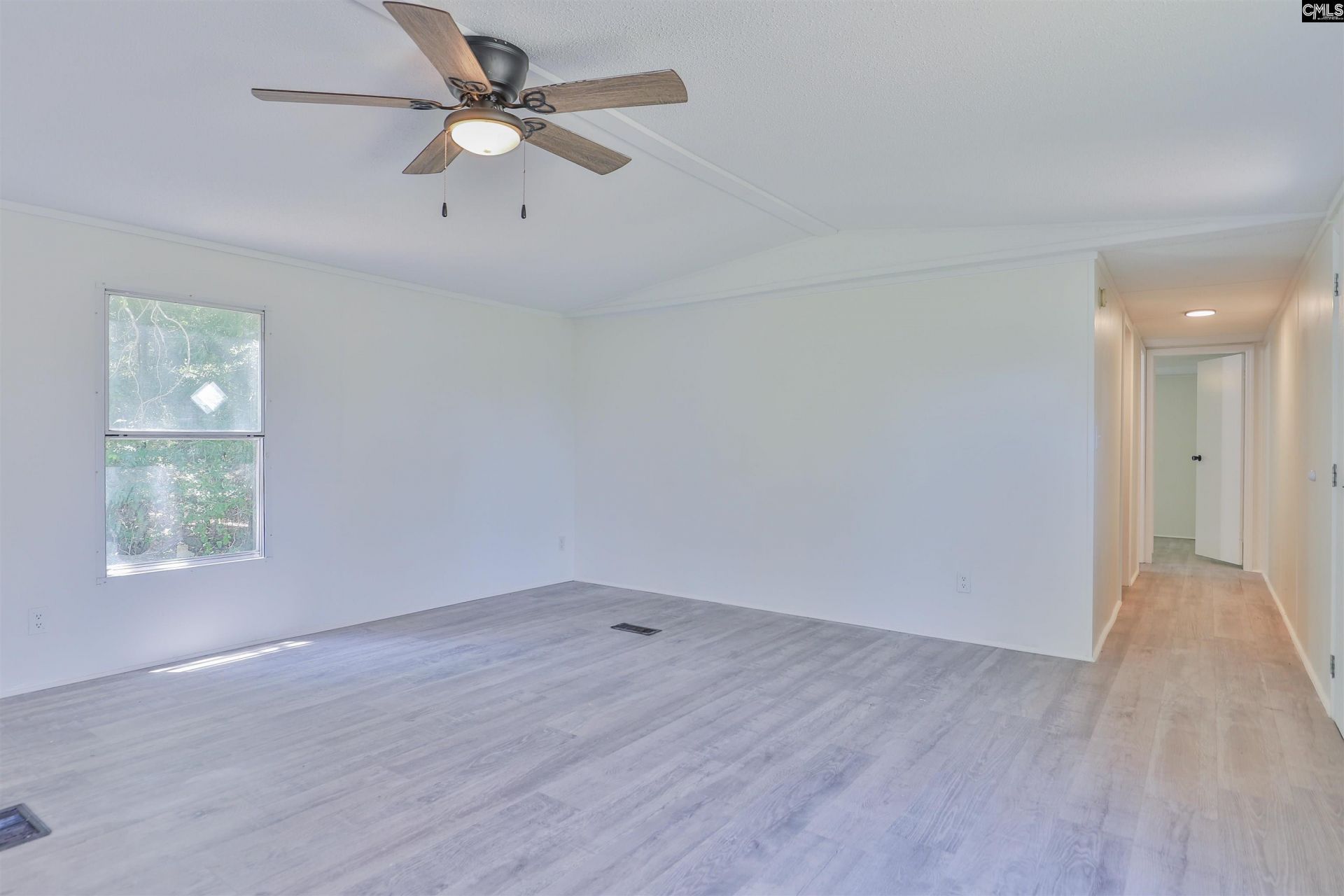 211 Federal Lane  Photo 8