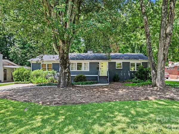 1027 Dresden Drive W, Charlotte, NC 28205