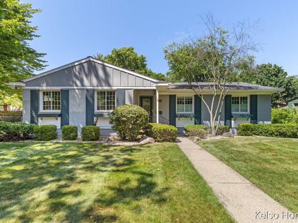 1641 Saginaw Road SE, Grand Rapids, MI 49506