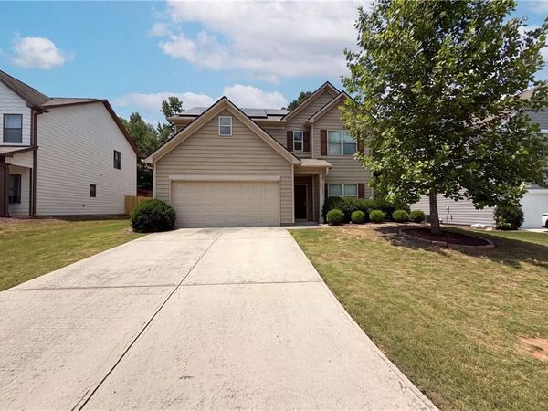 821 Walnut Woods Drive , Braselton, GA 30517