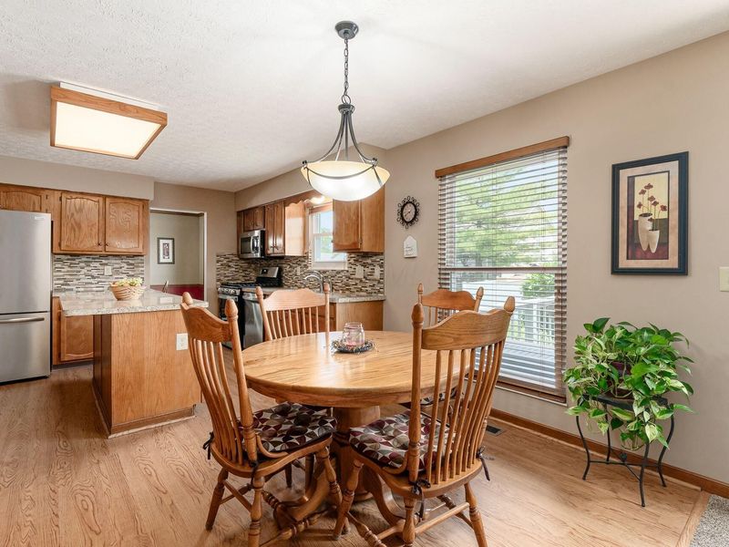 1042 Rousseau Lane, Galloway, OH 43119 Photo 13