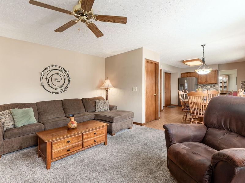 1042 Rousseau Lane, Galloway, OH 43119 Photo 15