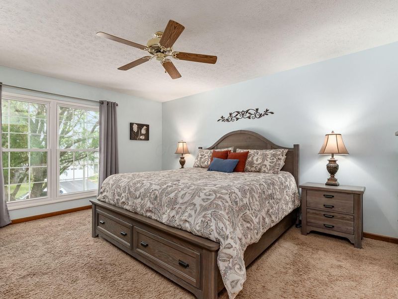 1042 Rousseau Lane, Galloway, OH 43119 Photo 23