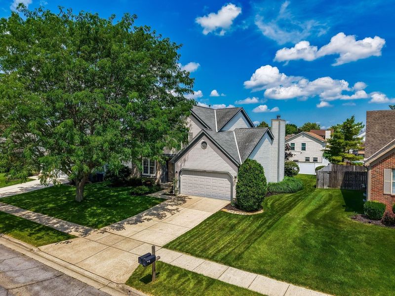 1042 Rousseau Lane, Galloway, OH 43119 Photo 4