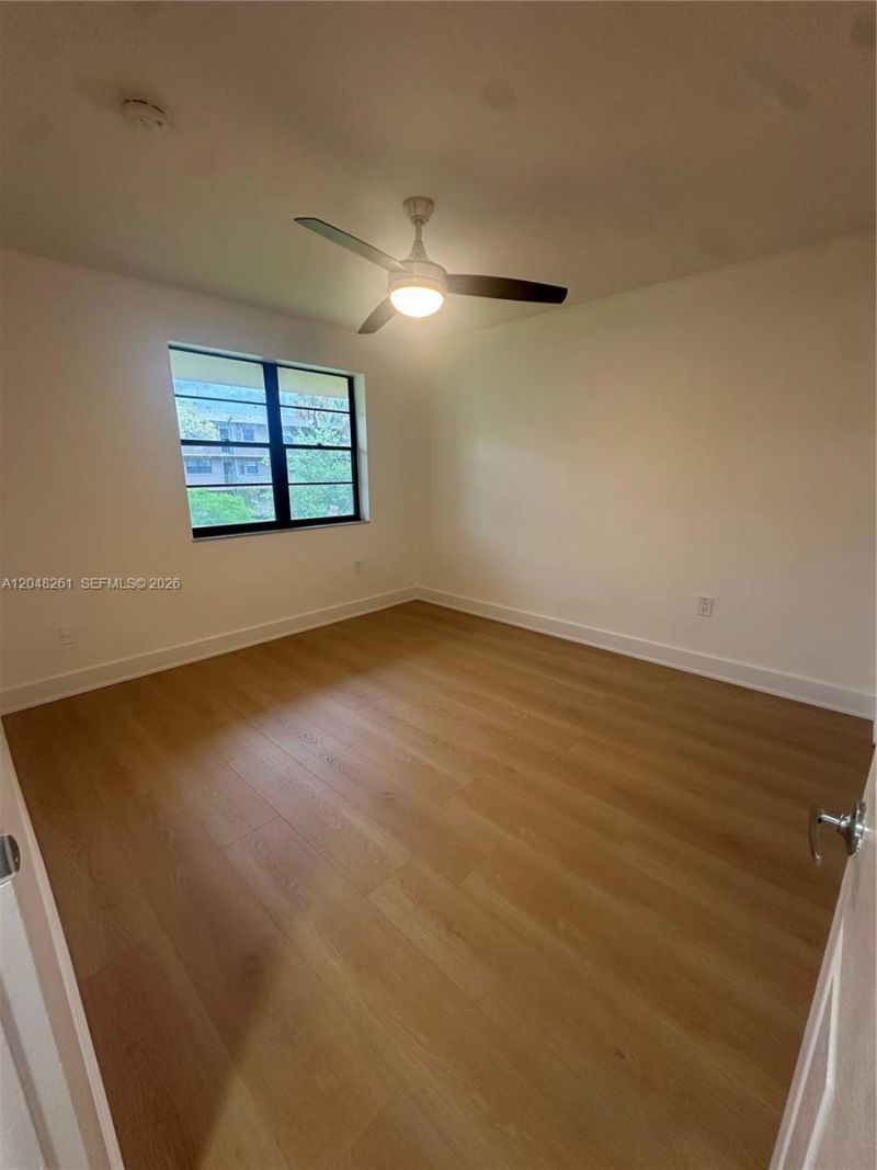 10425 SW 112th Ave , Unit 215, Miami, FL 33176 Photo
