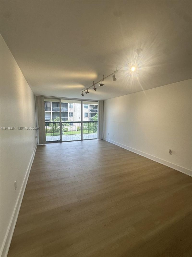 10425 SW 112th Ave , Unit 215, Miami, FL 33176 Photo