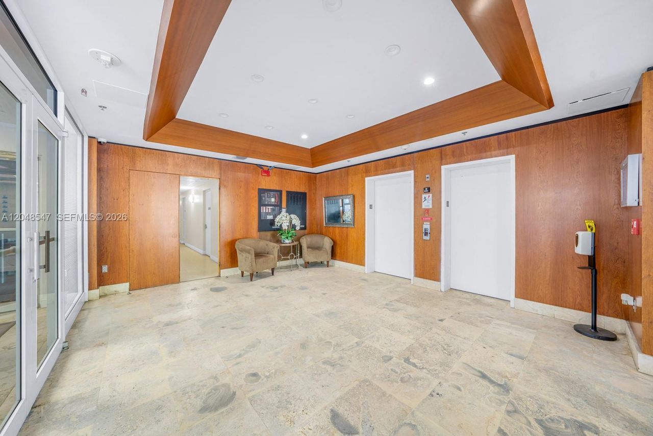 2400 SW 3rd Ave, Unit 706, Miami, FL 33129 Photo
