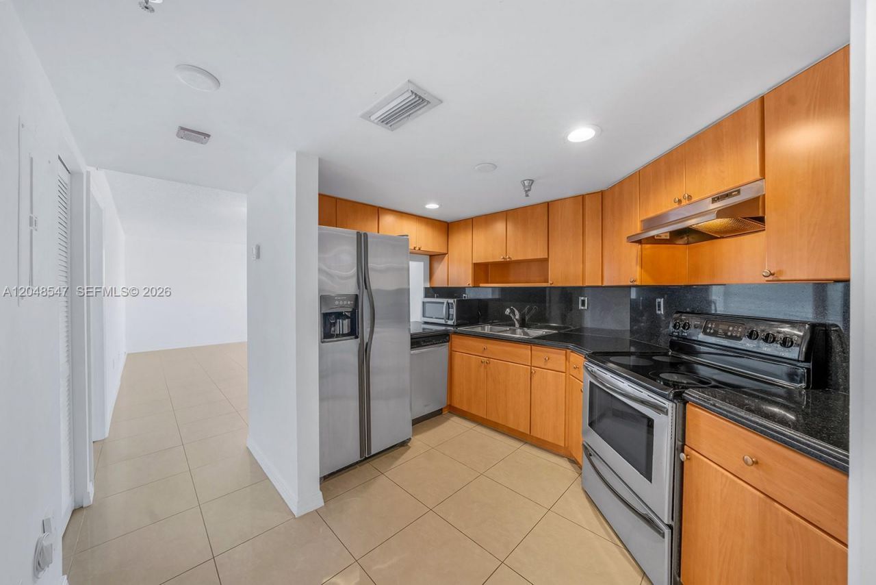 2400 SW 3rd Ave, Unit 706, Miami, FL 33129 Photo