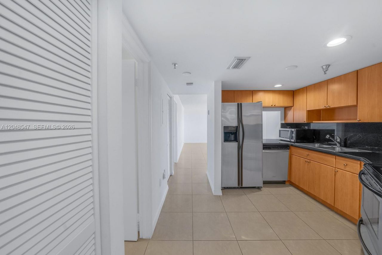 2400 SW 3rd Ave, Unit 706, Miami, FL 33129 Photo
