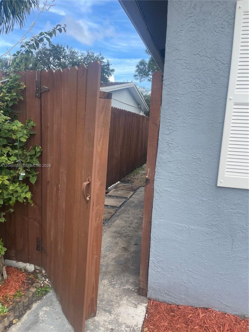 428 NW 16th Ave , Unit 2, Fort Lauderdale, FL 33311 Photo