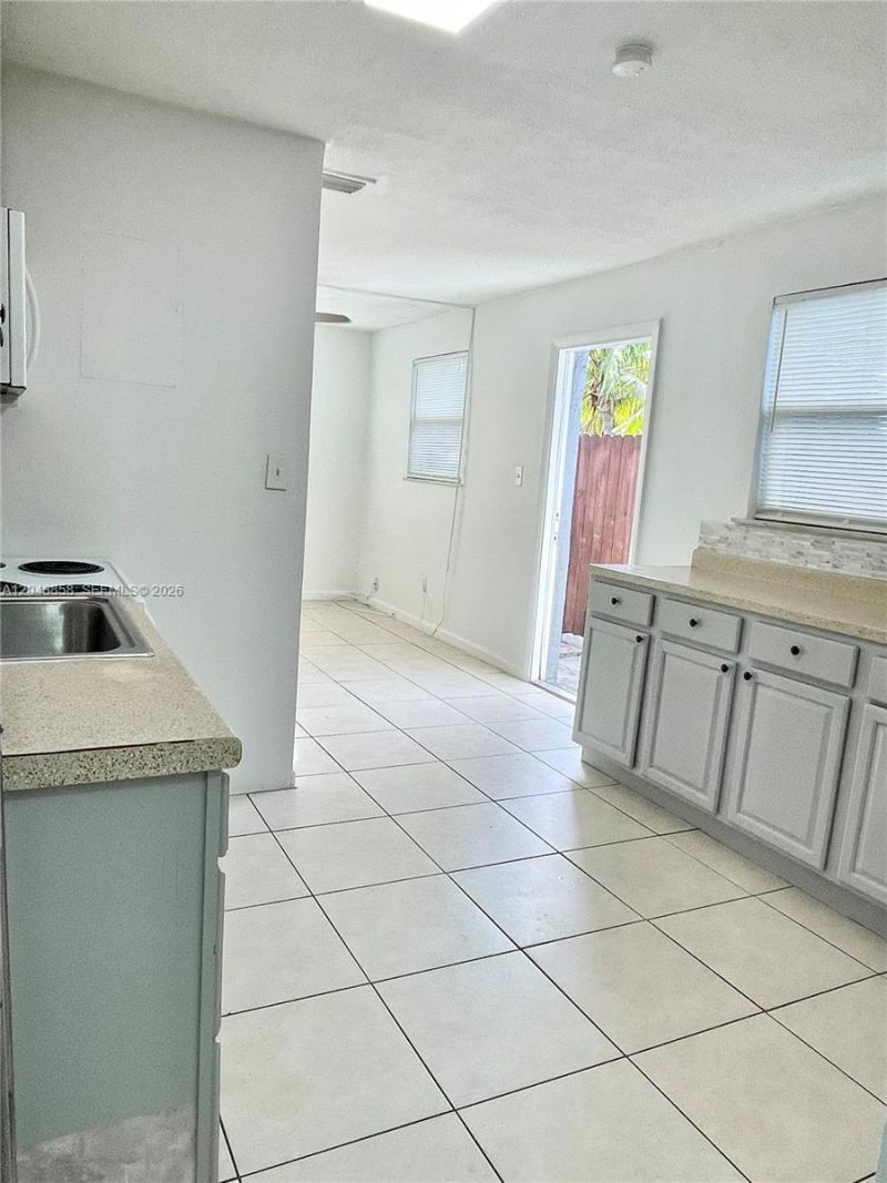 428 NW 16th Ave , Unit 2, Fort Lauderdale, FL 33311 Photo