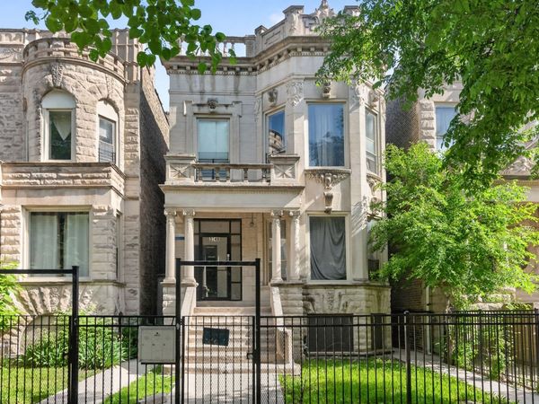 3248 W Douglas Boulevard , Chicago, IL 60623