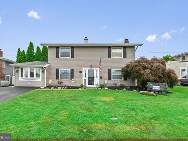 29 TINDER ROAD, LEVITTOWN, PA 19056