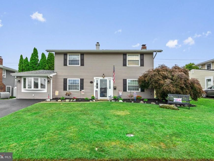 29 Tinder Road, Levittown, PA 19056 Main Photo