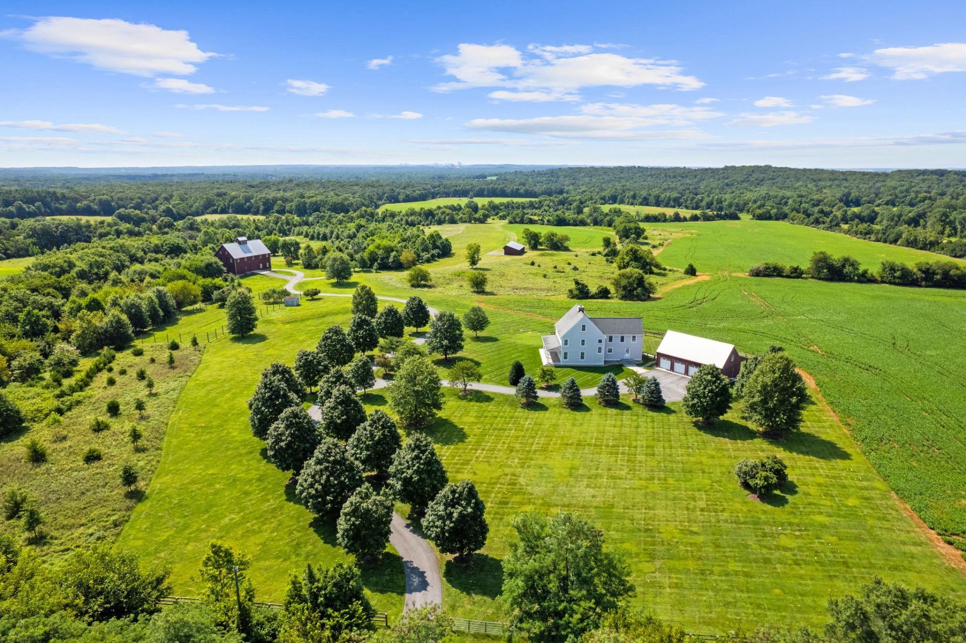 21100 W OFFUTT ROAD , POOLESVILLE, MD 20837