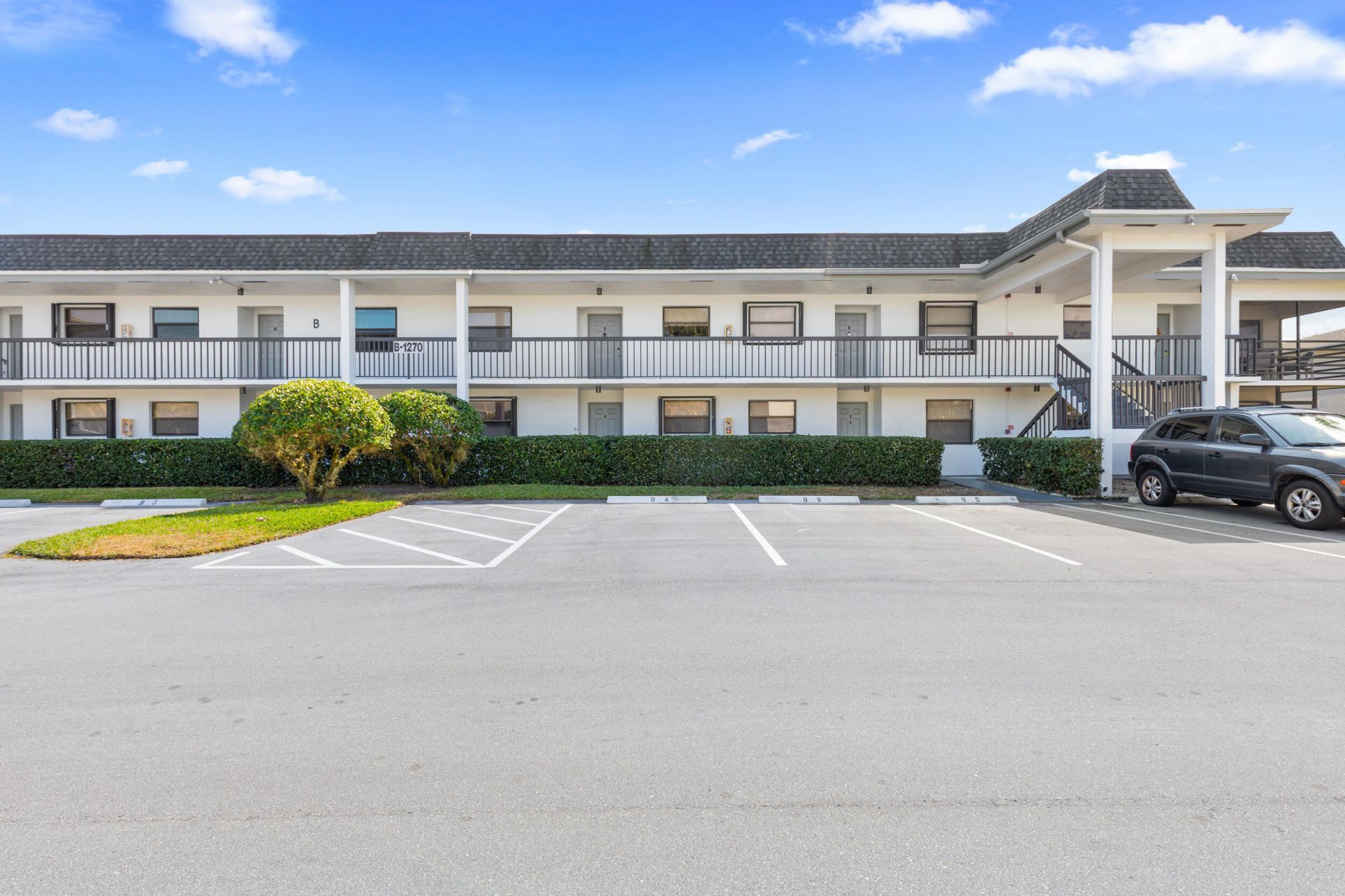 1270 SE Parkview Place, Unit B5, Stuart, FL 34994 Photo
