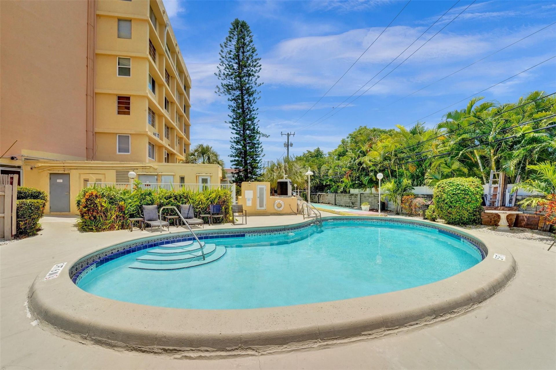 2400 NE 9th Street, Unit 304, Fort Lauderdale, FL 33304 Photo