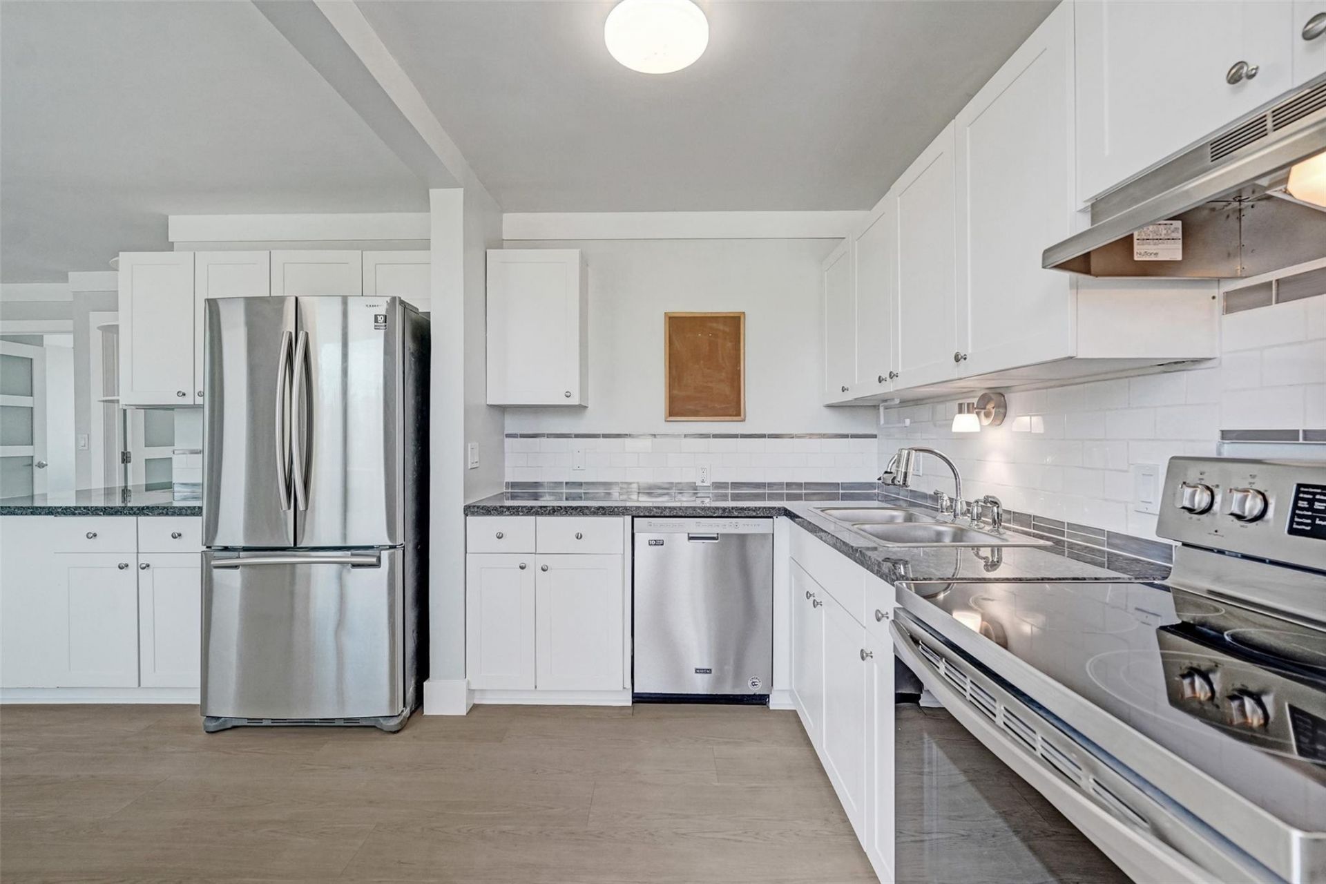 2400 NE 9th Street, Unit 304, Fort Lauderdale, FL 33304 Photo