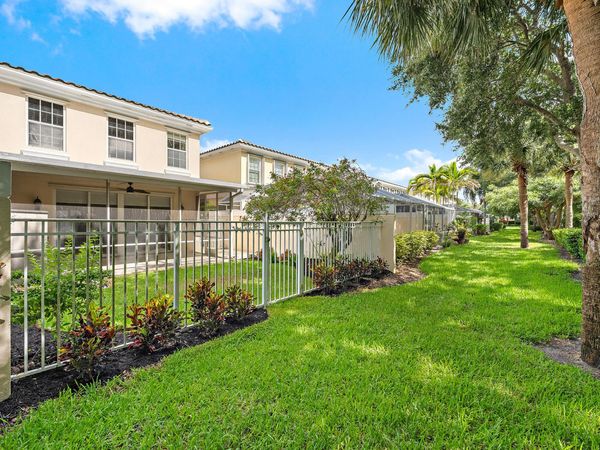 442 Capistrano Drive, Palm Beach Gardens, FL 33410