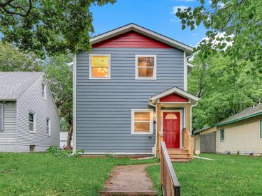 4750 Aldrich Avenue N, Minneapolis, MN 55430