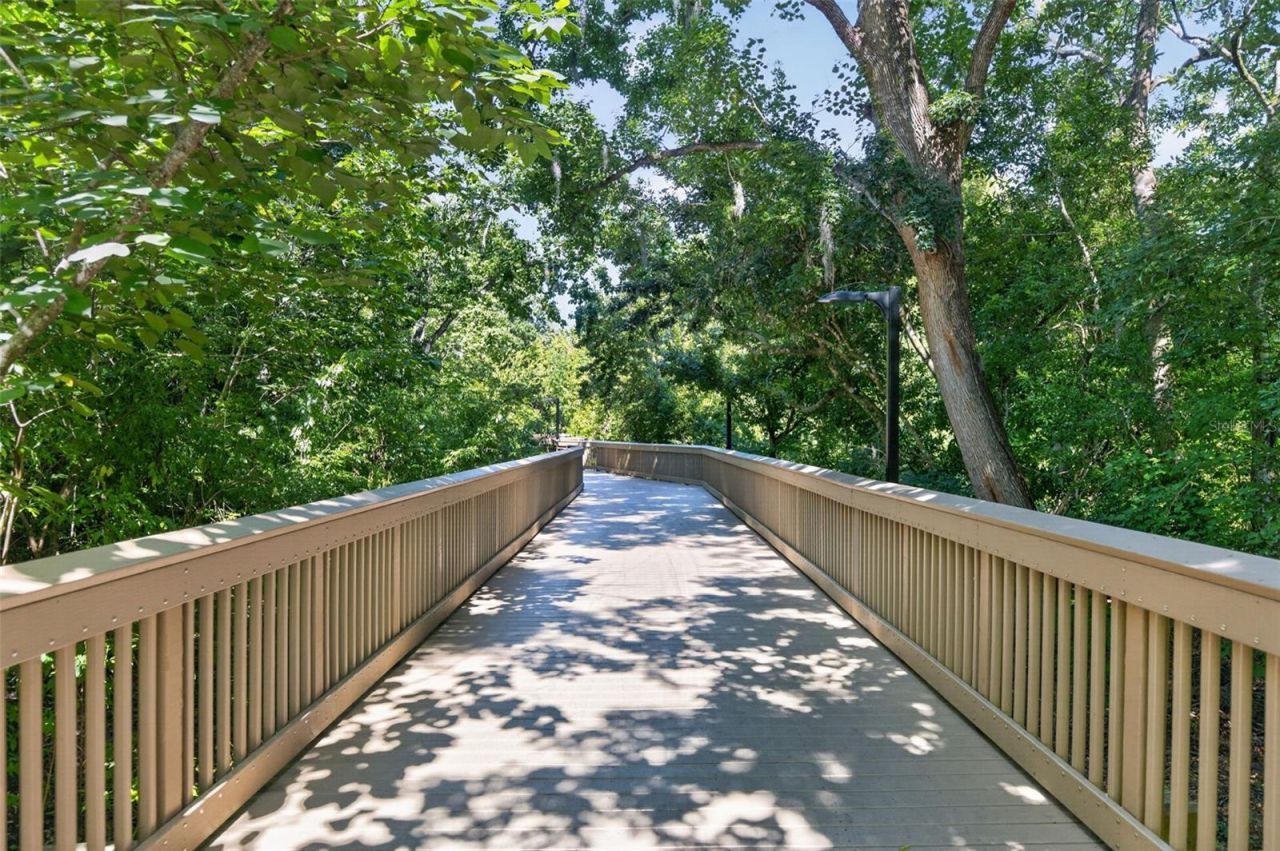 823 Woods Court , Maitland, FL 32751 Photo