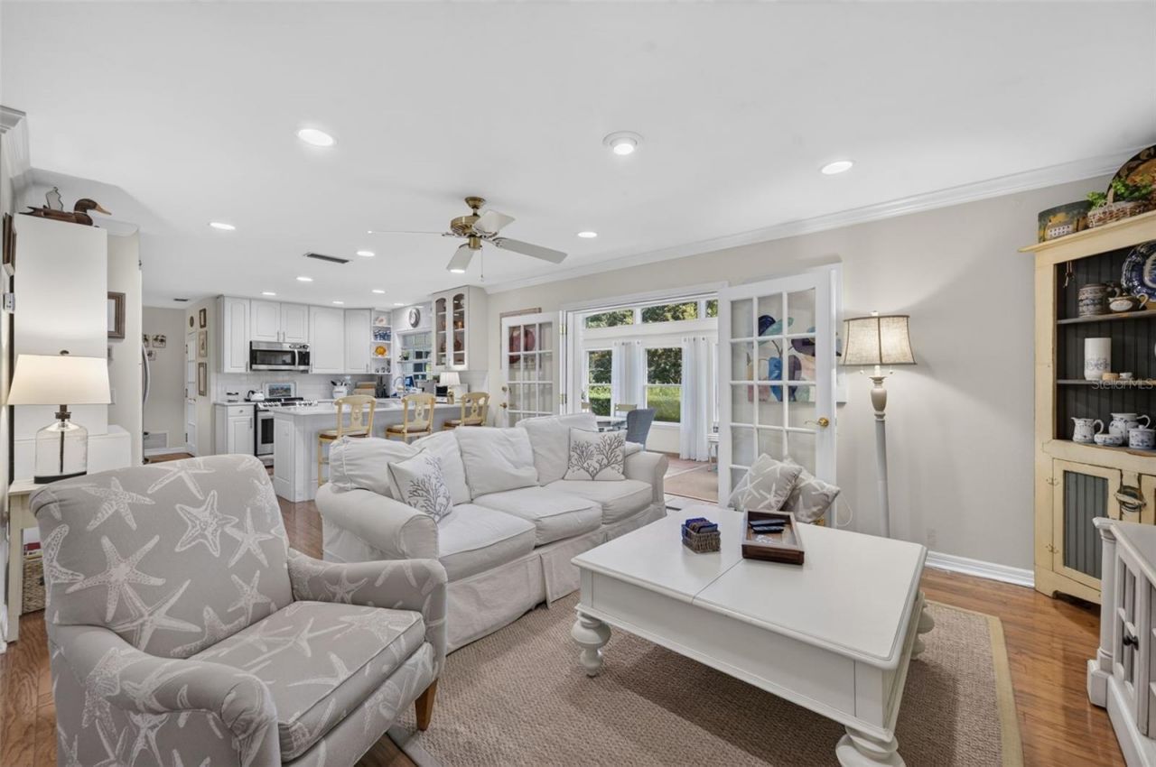 823 Woods Court , Maitland, FL 32751 Photo