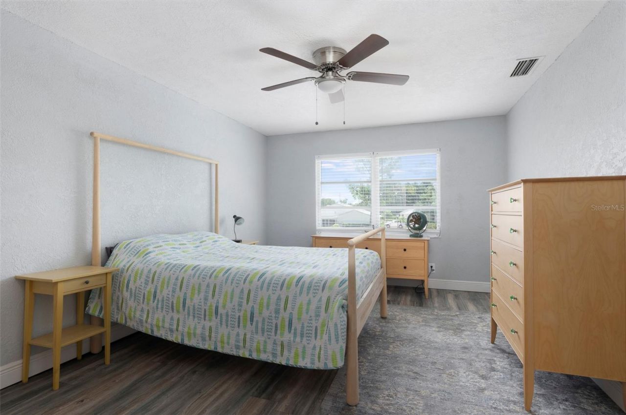 3281 38th Way S, Unit C, Saint Petersburg, FL 33711 Photo