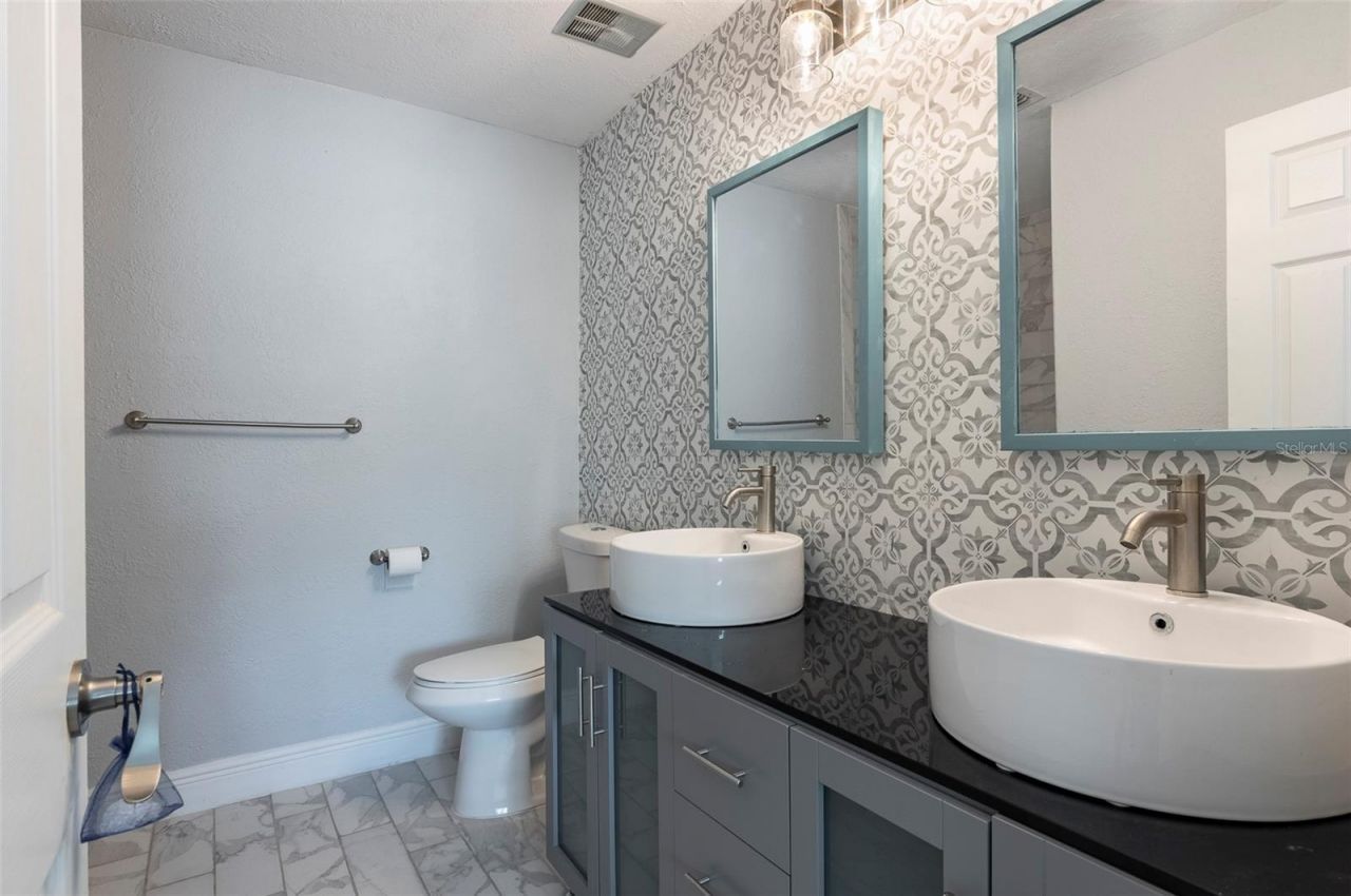 3281 38th Way S, Unit C, Saint Petersburg, FL 33711 Photo