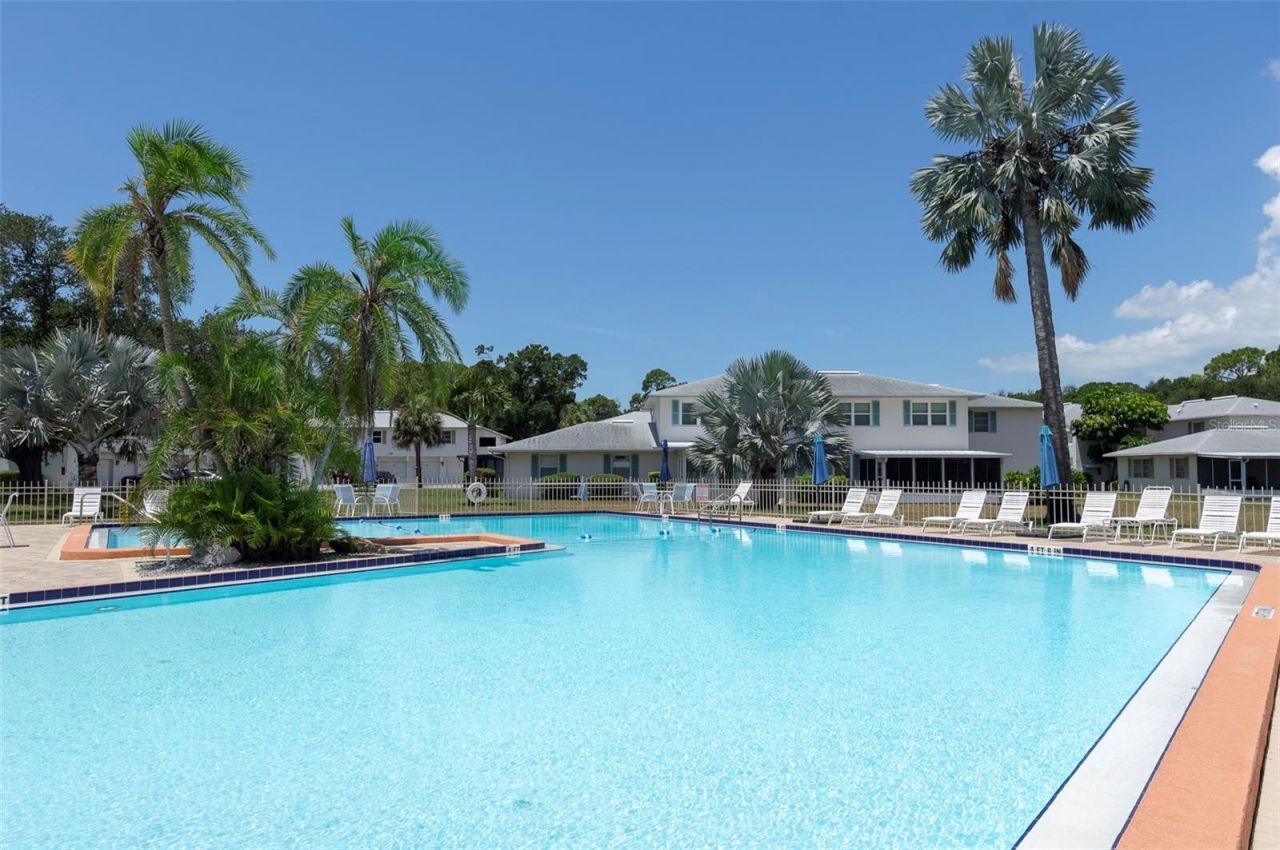 3281 38th Way S, Unit C, Saint Petersburg, FL 33711 Photo