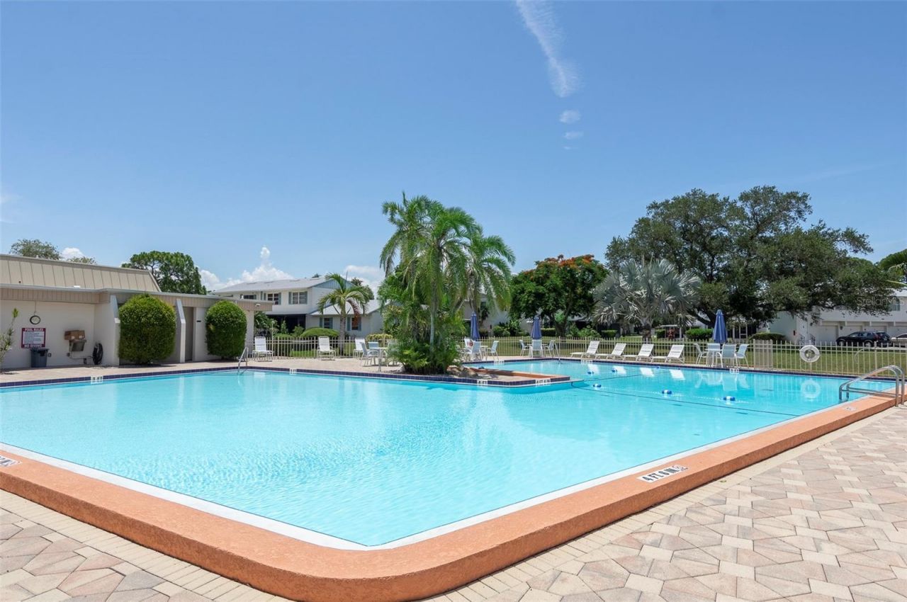 3281 38th Way S, Unit C, Saint Petersburg, FL 33711 Photo