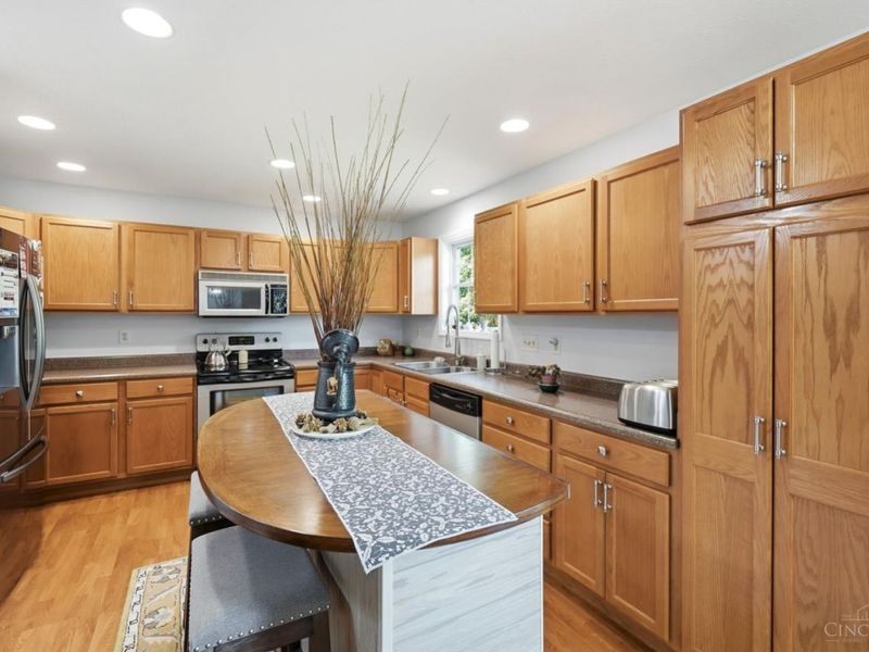 1447 Meadow Ridge Circle, Wilmington, OH 45177 Photo 14