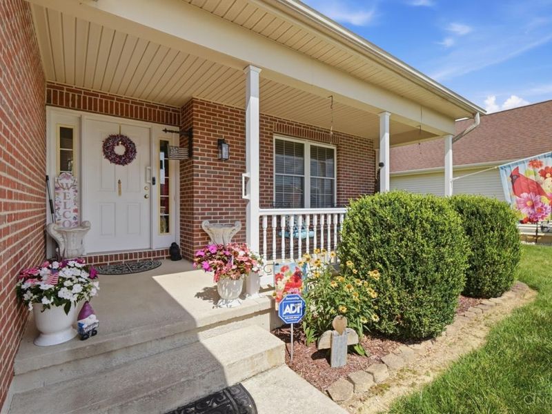 1447 Meadow Ridge Circle, Wilmington, OH 45177 Photo 5