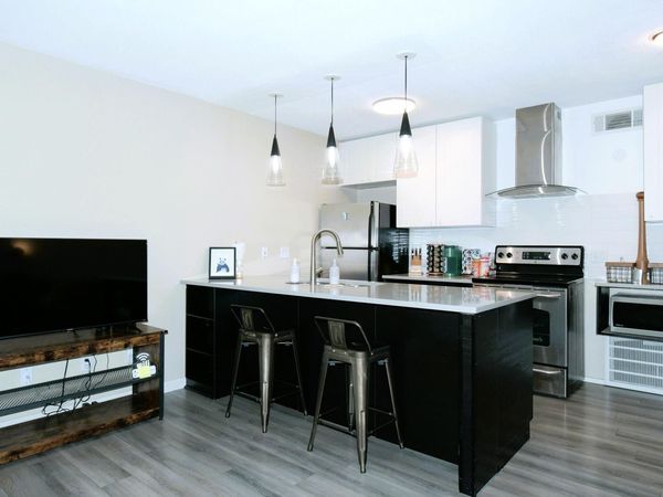 2302 East Side DR, Unit 6, Austin, TX 78704