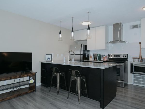 2302 East Side DR , Unit 6, Austin, TX 78704