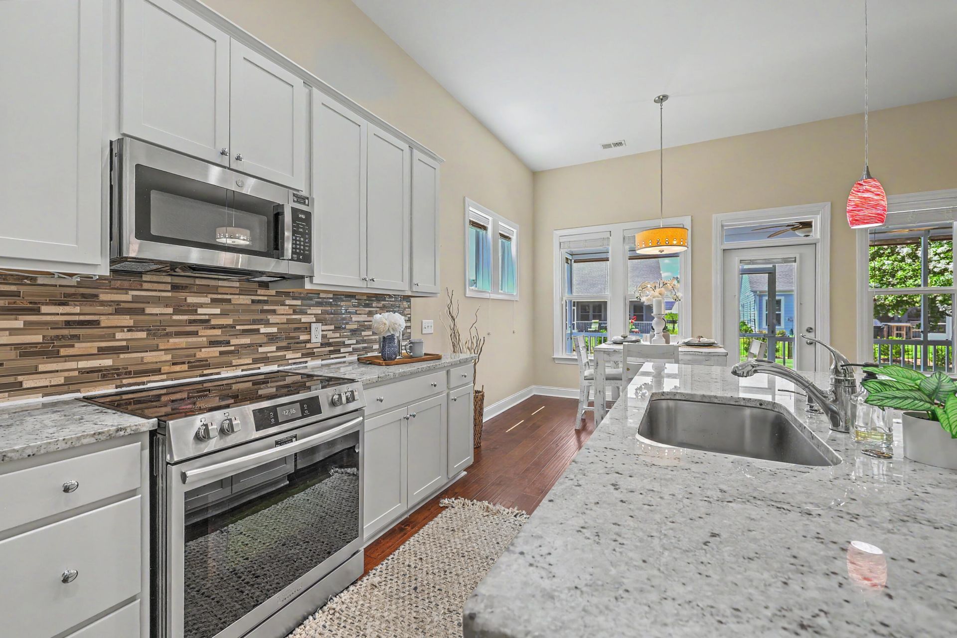5033 Song Sparrow Way Photo 11