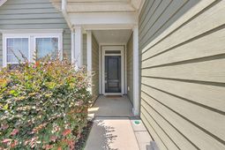 5033 Song Sparrow Way photo 4