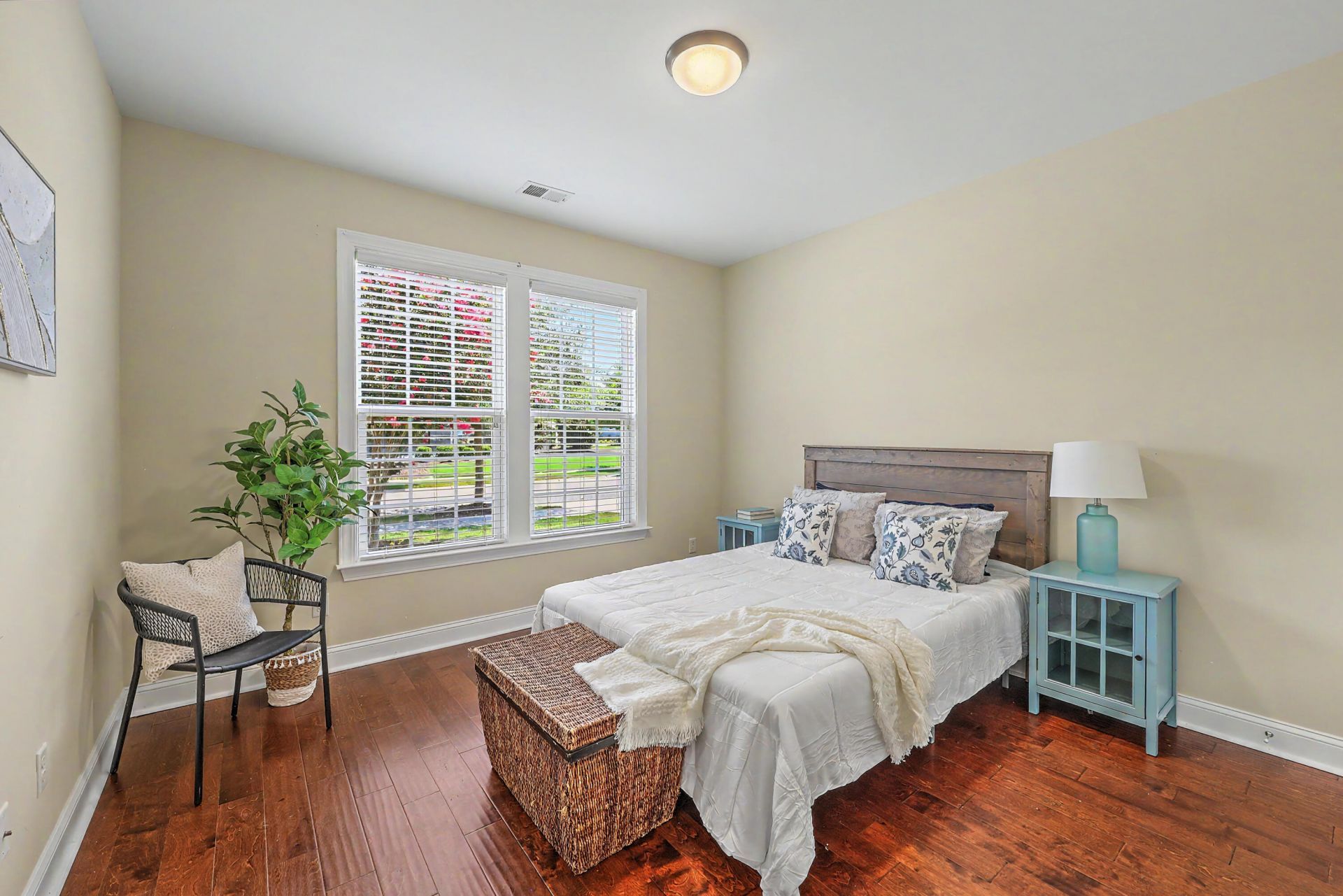 5033 Song Sparrow Way Photo 20