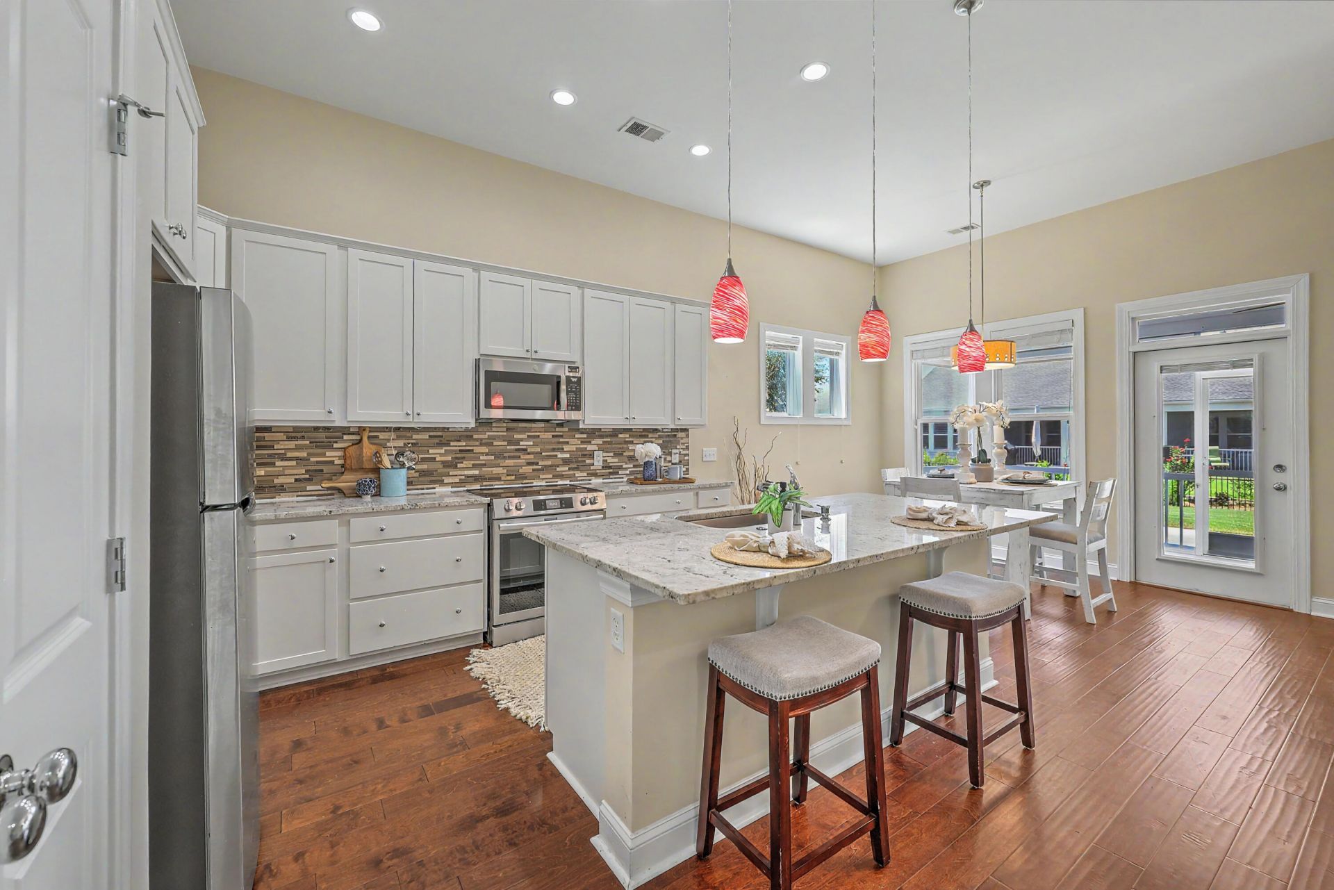 5033 Song Sparrow Way Photo 7