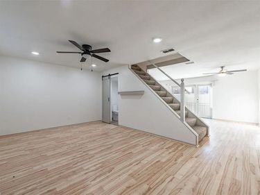 4021 Cole Avenue, Unit 203, Dallas, TX 75204