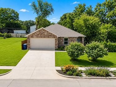 1634 E Missouri Avenue, Dallas, TX 75216
