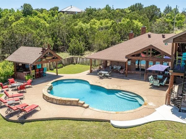 475 Magic Valley, Bluff Dale, TX 76433