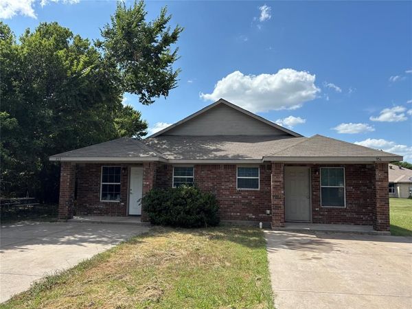 951 W Elm Street , Stephenville, TX 76401