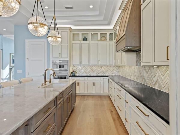 211 San Mateo DR , BONITA SPRINGS, FL 34134